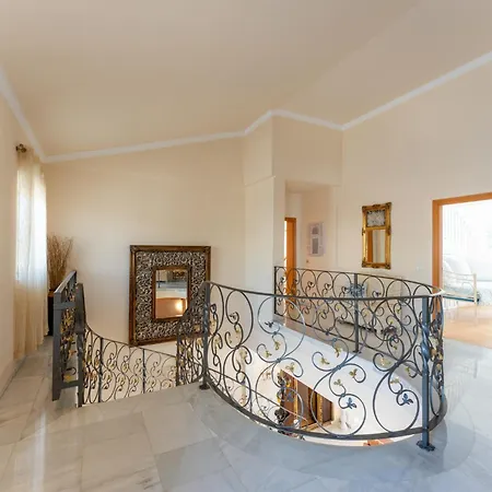 Private Luxury With Jacuzzi, Beach Bar, Pool