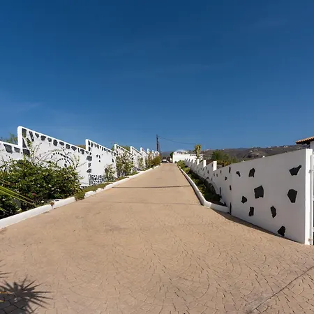 Private Luxury With Jacuzzi, Beach Bar, Pool Villa